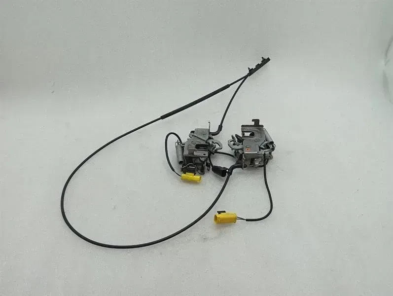BMW 4 M4 G82 G22 Bonnet Lock 7468349 Bonnet Lock