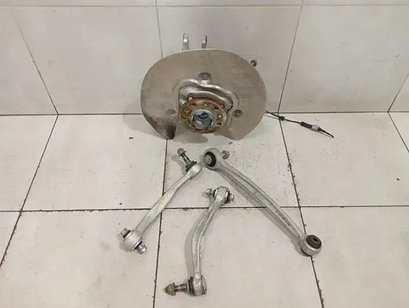 BMW 4 M4 G82 G22 Right Rear Hub 8095658 Wheel Bearing Housing Rear Right