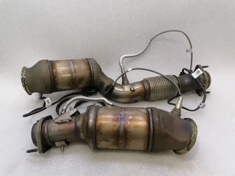 BMW 4 M4 G82 G22 M4 Competition Catalytic Converter 8468989 Catalytic Converter