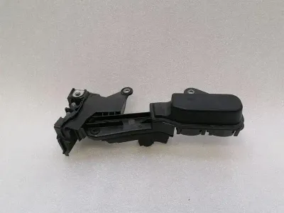 BMW 3-serie M3 G80 G20 främre säkringsdosa 6842529 främre säkringsdosa