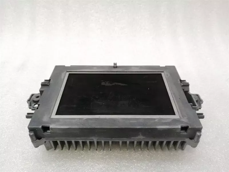 Mercedes E Class W207 Navigation Monitor A2129004900 Sat Nav Display Picture Shirt