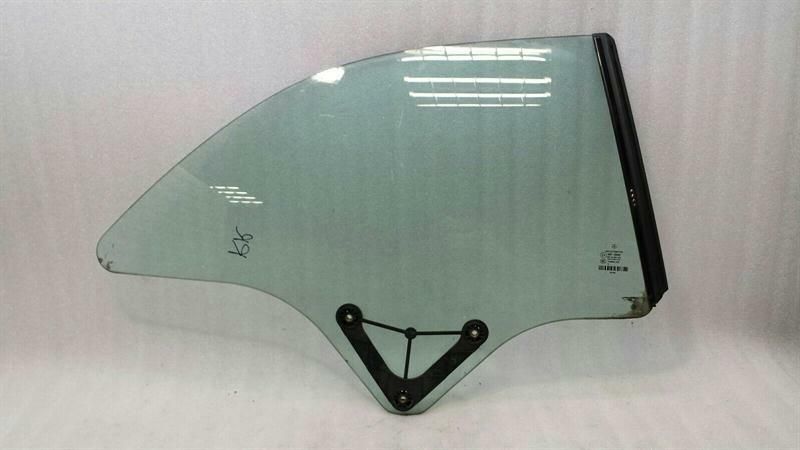 Mercedes E Class W207 Right Rear 1/4 Glass A2076701800 Door Glass 1/4 Rear Right