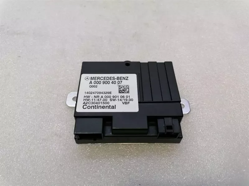 Mercedes S-class W222 fuel pump module A0009004007 fuel pump control unit