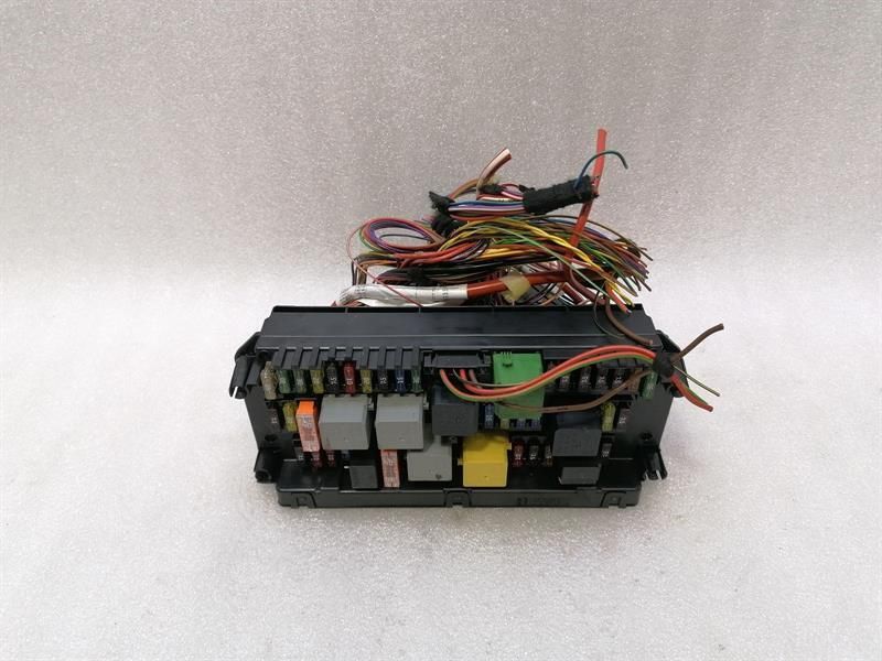 Mercedes CLS W218 Fuse Box A2129007024 Fuse Box SAM