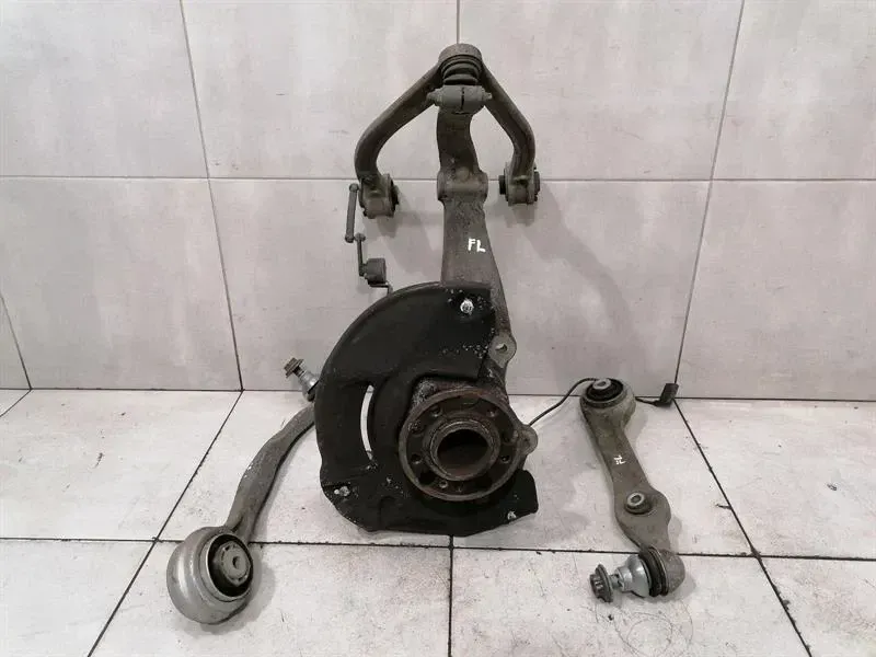 Mercedes S-Class W222 Left Front Hub A2223321901 Wheel Bearing Housing Front Left