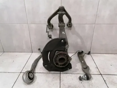 Mercedes S-Class W222 Left Front Hub A2223321901 Wheel Bearing Housing Front Left