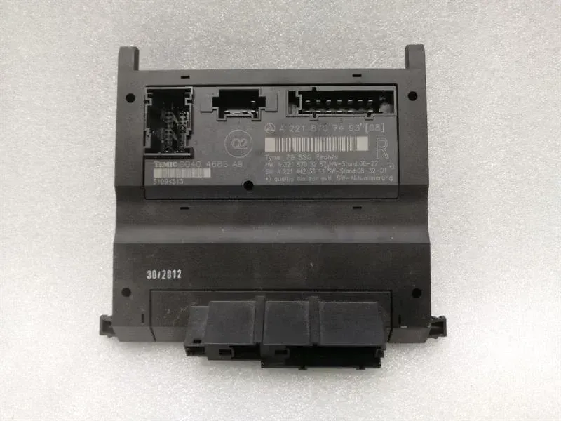 Mercedes S-Class W221 Right Seat Electronic Module A2218707493 ECU Re