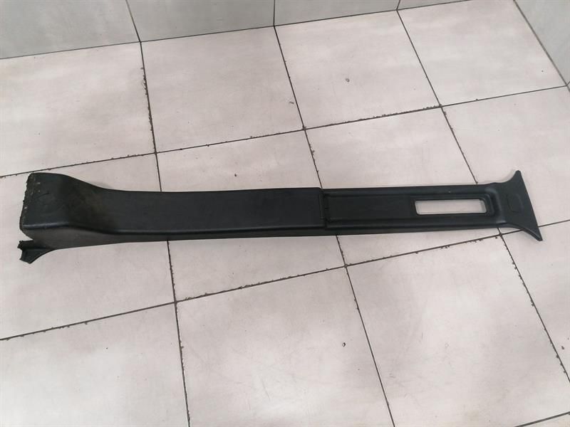 MERCEDES G-WAGEN W463 A4636900426 B POST RIGHT FIRE DAMAGE FIRE DAMAGE