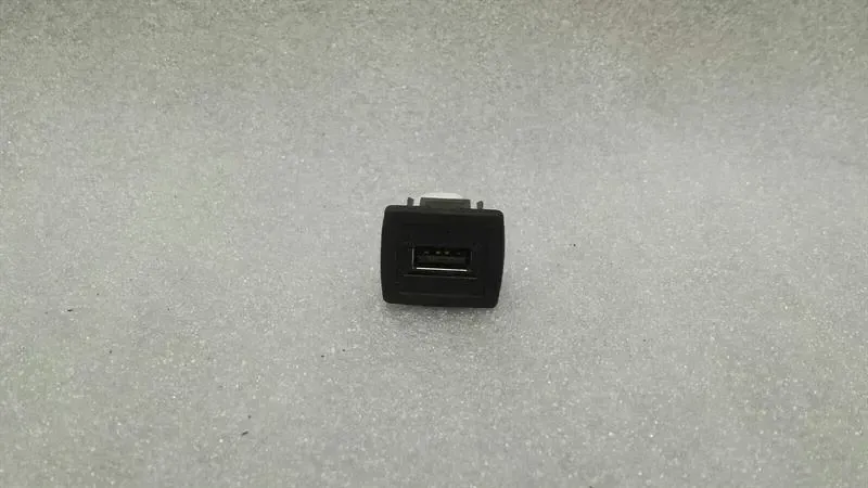 Mercedes GL X166 electronic module A2188200187 control unit USB input