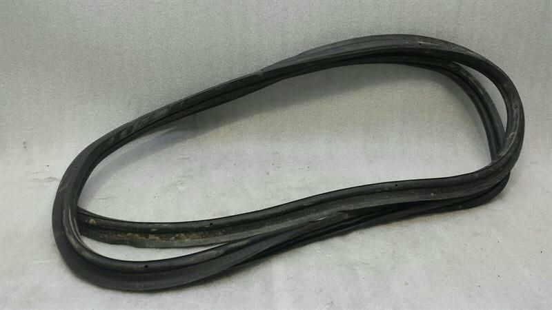 Mercedes GL X166 Boot Lid Seal A1667400378 Tailgate Seals