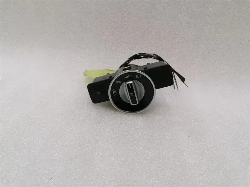 Mercedes E Class W207 Light Switch A2129050551 Light Switch