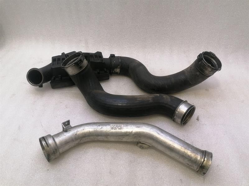 Mercedes E Class W207 Intercooler Pipe A6421402787 Air Duct Clean Air Pipe