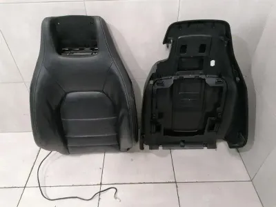 Mercedes E Class W207 Priekšējā sēdekļa atzveltne A2079101747 Priekšējā sēdekļa āda 9E43