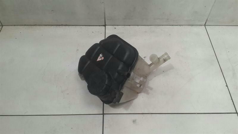 Mercedes ML W166 Expansion Tank A1665000049 Expansion Tank Coolant OM642