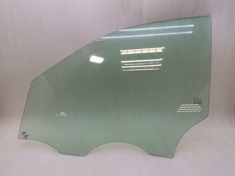 Mercedes GLS 350D Left Front Door Glass A1667251310 Door Window Front Left