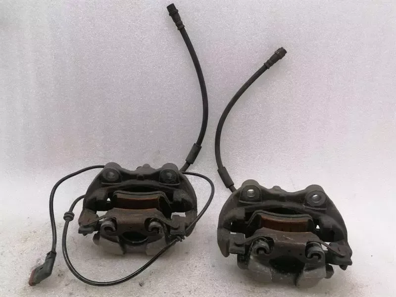 Mercedes CLS W218 rear brake caliper set A2124230281 caliper rear set