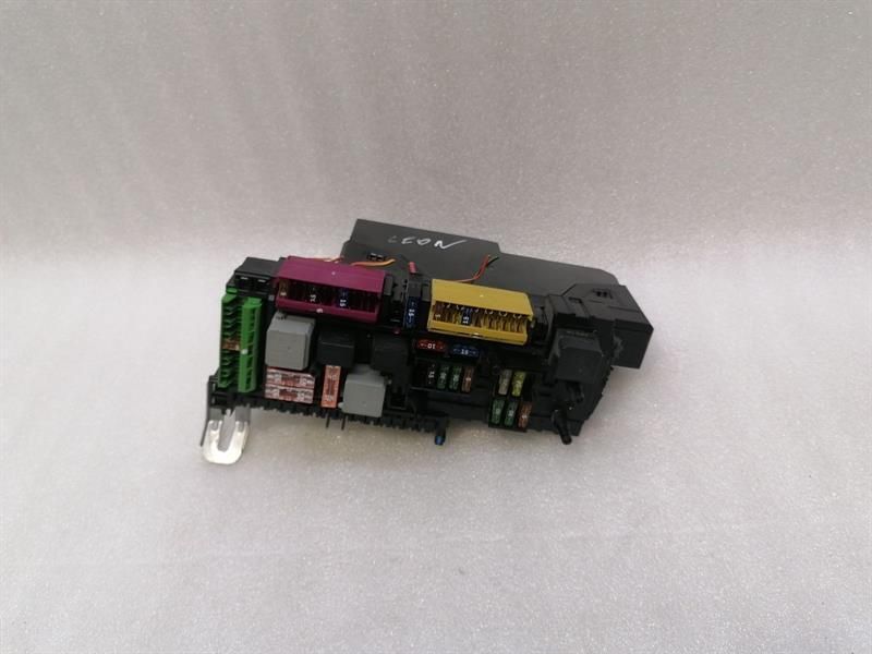Mercedes CLS W218 Fuse Box A2129009622 Fuse Box SAM
