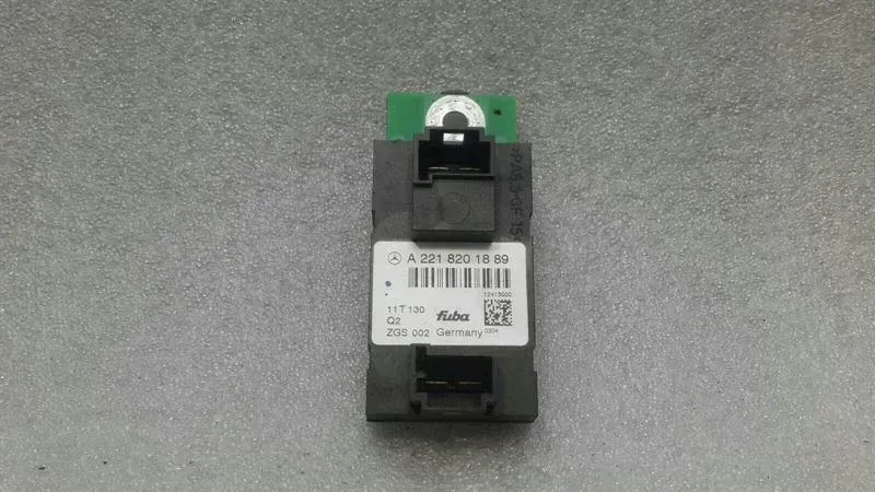 Mercedes S-Class W221 Aerial / Antenna A2218201889 Antenna Booster