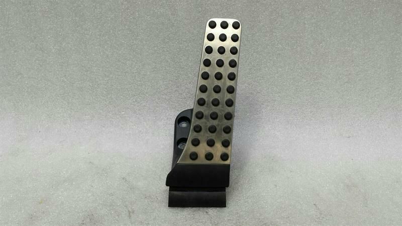 Mercedes E Class W238 W205 Throttle Pedal (Electrical) A2053000104 Throttle Pedal