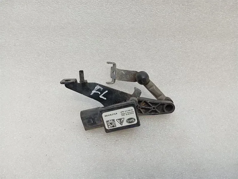 Porsche 911 992 Front Left Level Sensor 992616213A Level Sensor VL