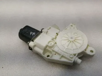 Mercedes S-klass W222 Dörr Fönstermotor A1669060201 Fönsterhissmotor Front Li