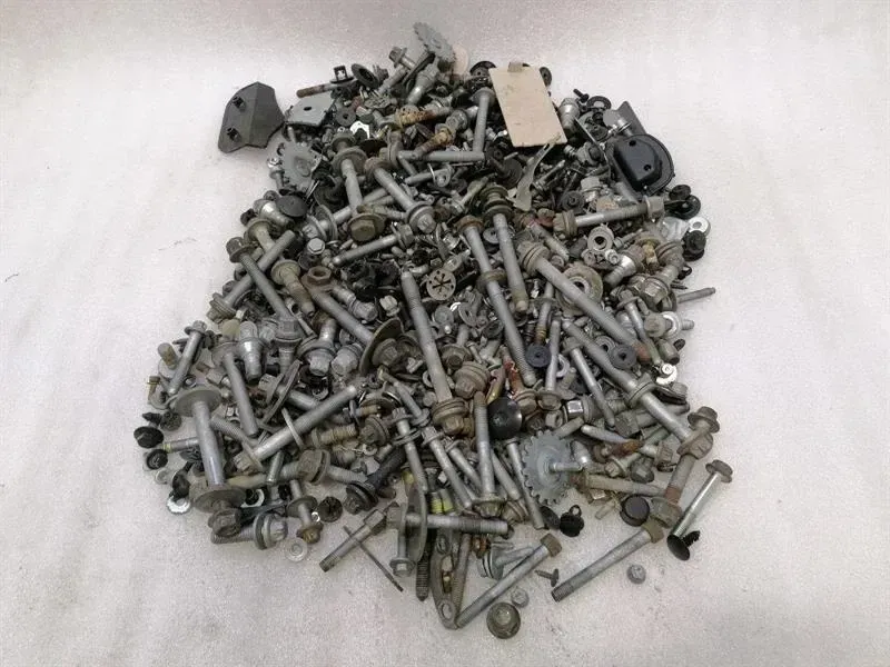 Maserati Quattroporte VI M156 Screws Bolts From One Car Set Bolts