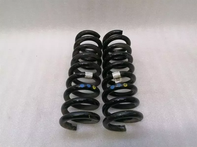 MASERATI QUATTROPORTE VI M156 Coil Spring Rear 673004066 Rear Chassis Spring