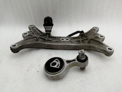 MASERATI QUATTROPORTE VI M156 Växellådsfäste 670001738 Växellådshållare