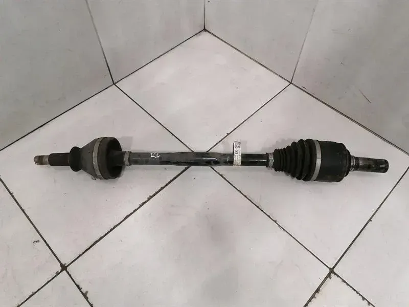 MASERATI QUATTROPORTE VI M156 Left Drive Shaft 670104207 Antriebswelle Hinten Li
