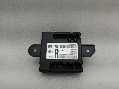 MASERATI QUATTROPORTE VI M156 Module de porte arrière droite 68376186AA Steuergerät