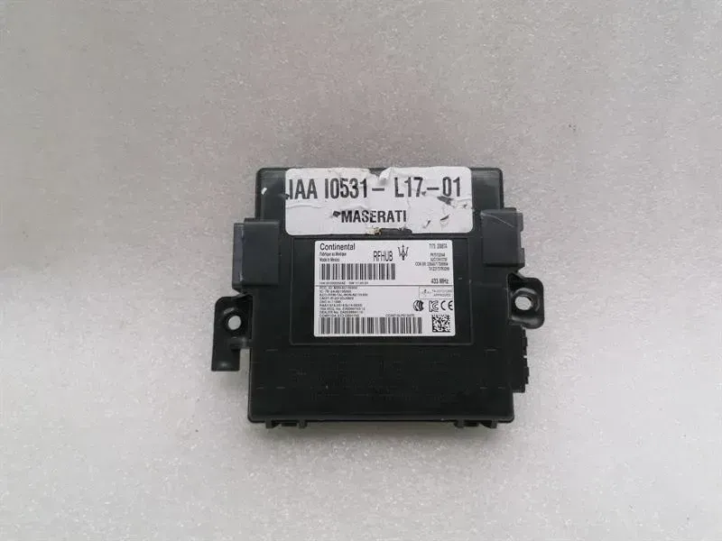 Maserati Quattroporte VI M156 Passive Entry ECU 670102548 ECU