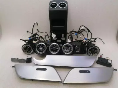 Buse d&#39;air Mercedes EQA H243 ÉCLAIRÉE PAR LED A1778306502 A1778306503 ÉCLAIRÉE