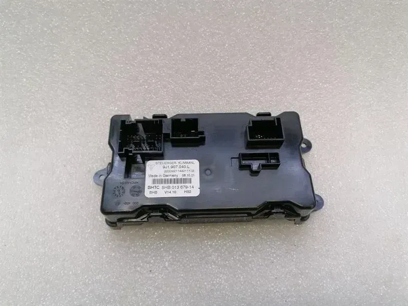 Porsche Taycan 9J Air Conditioner Module 9J1907040L ECU Air Conditioning