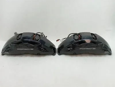 Porsche Taycan 9J bromsok 9J1615105Q främre set bromsok PSCB FRONT