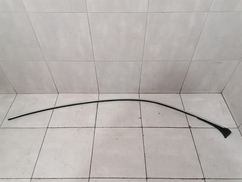 Porsche Taycan 9J Body Moulding 9J1853262 Bar