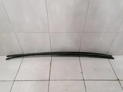 Porsche Taycan 9J Roof Rails Defect 9J1854525 Roof Rails SET Faulted