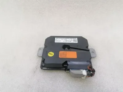 Moduł elektroniczny Porsche Taycan 9J 9J1907018M jednostka sterująca