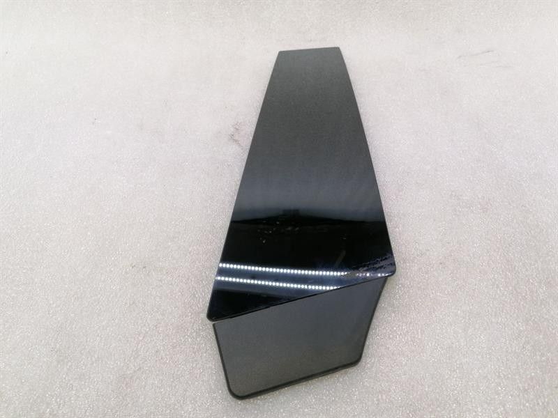 Porsche Taycan 9J body moulding left 9J1845031 left strip