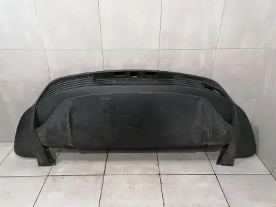 Porsche Taycan 9J Heckstoßstange 9J1807983F Heckstoßstangendiffusor