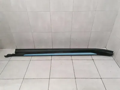 Porsche Taycan 9J side skirt 9J1851883G LH side skirts