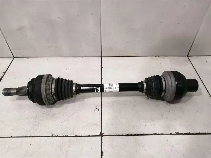 Mercedes EQC400 EQC N293 Left Rear Drive Shaft A2933501100 Drive Shaft Rear