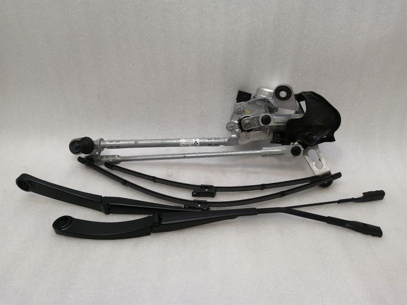 Porsche Taycan 9J Front Wiper Engine 9J1955024C RIGHT HANDLE RHD.