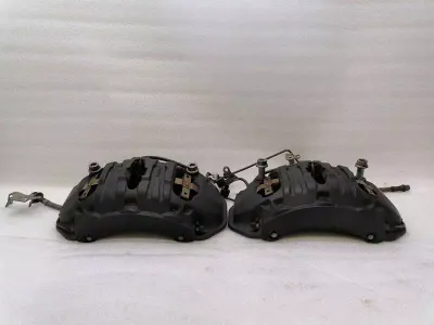 Jeu d&#39;étriers de frein avant Audi E-tron GT 4J3615105N Jeu d&#39;étriers de frein avant FREIN