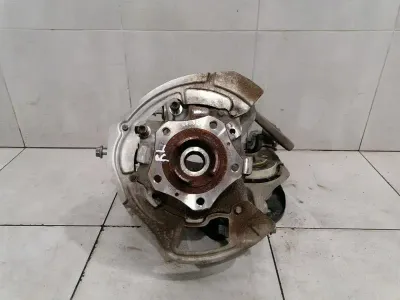 Audi E-Tron GT Lewa tylna piasta 971505435J Obudowa łożyska koła tylnego lewego