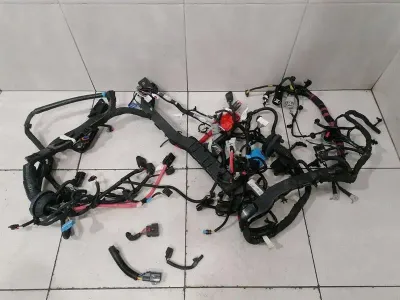 TESLA MODEL 3 ПРЕДНО ОТДЕЛЕНИЕ ЗА ОКАбеляване 2567964-07-C ДЯСНО ВОЛАНЕ RHD