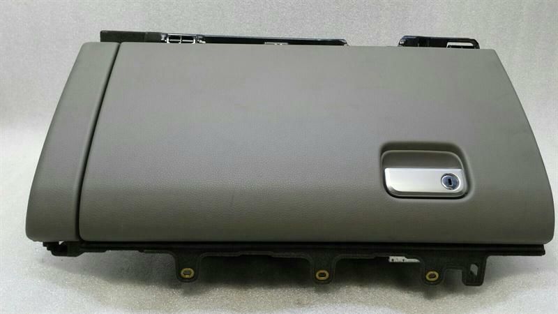 Porsche Cayenne 958 92A Grey Glovebox 7P5857095F Glove Box Grey
