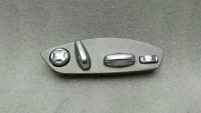 Porsche Cayenne 958 right seat switch 7PP959748P right seat switch