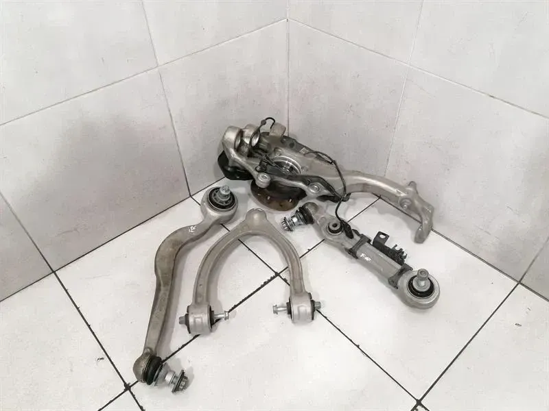 Mercedes EQC N293 Right Front Hub A2533323400 Wheel Bearing Housing Front Right