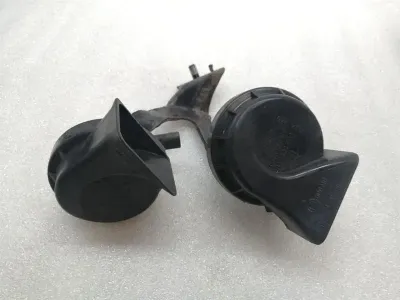Porsche 911 996 horn set 99663520607 horn fanfare set