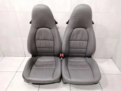 Porsche 911 996 sätessats 996 sätessats höger styre rhd grå logotyp